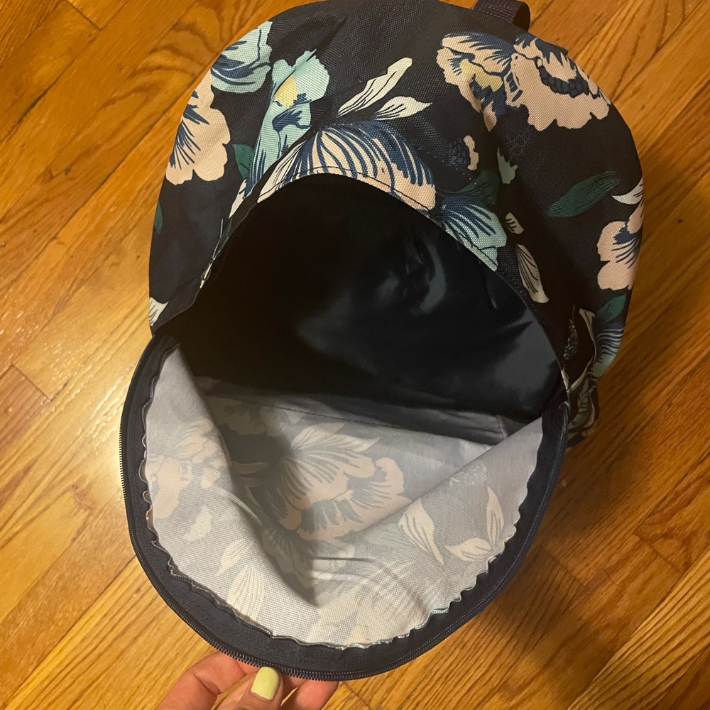Roxy Floral Backpack - Picture 6 of 13
